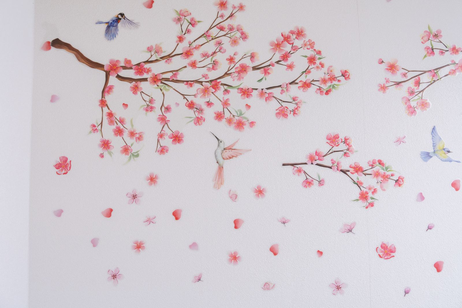 桜と小鳥の壁画